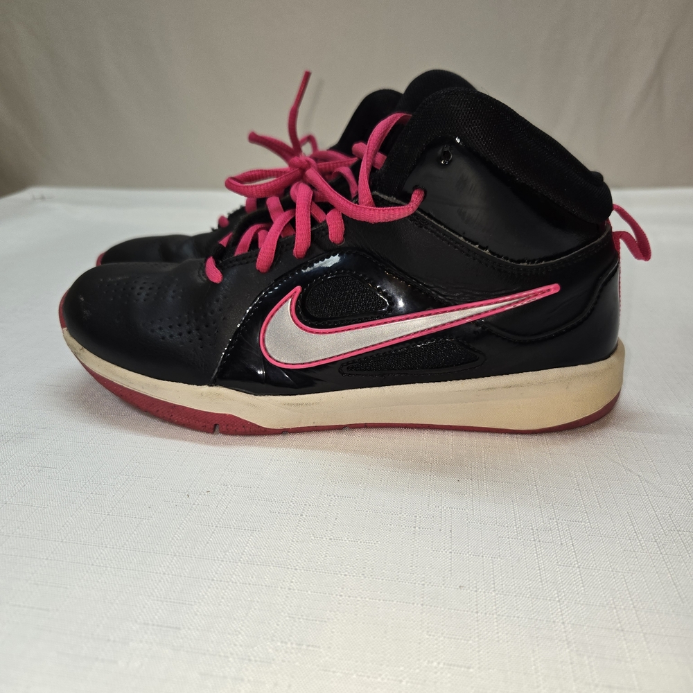 Nike Kids Black and Pink Sneakers